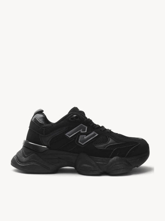 Schwarze Sneakers Chunky Sohlen Details Netz