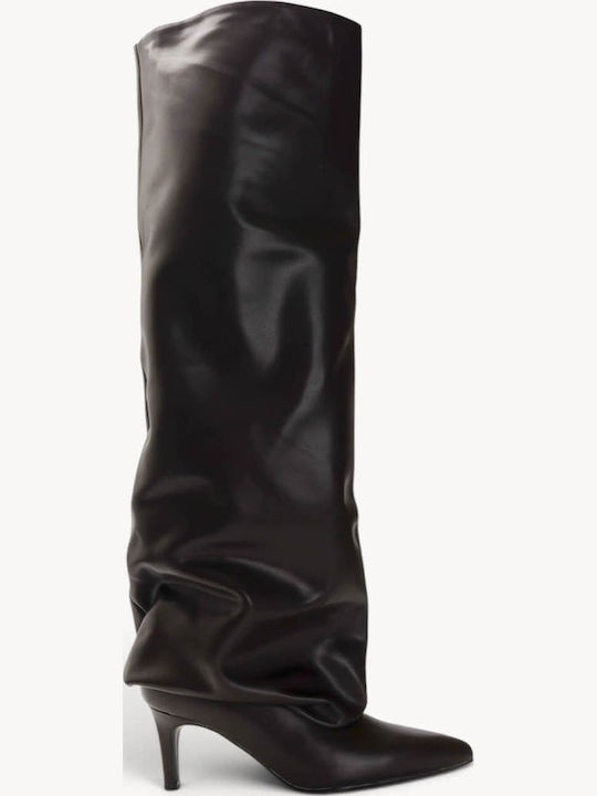 Braune Damenstiefel mit Falten und spitzem Absc...