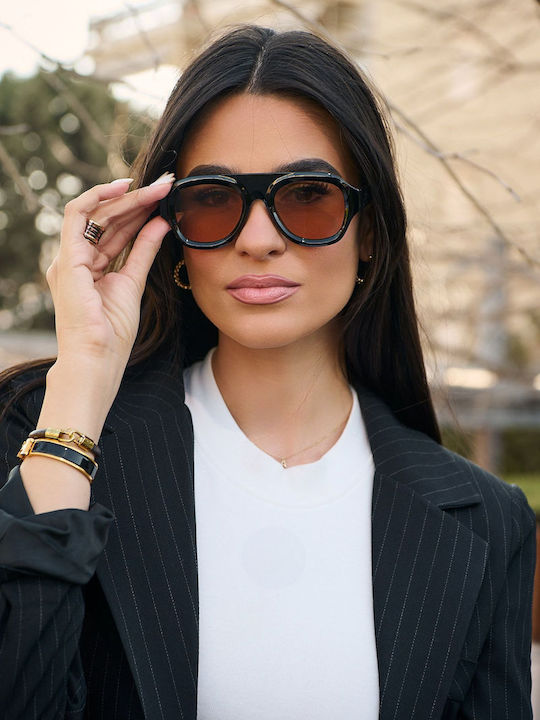 Leegio Women’s Sunglasses with Black Horn-Rimmed Frame and Beige Lens