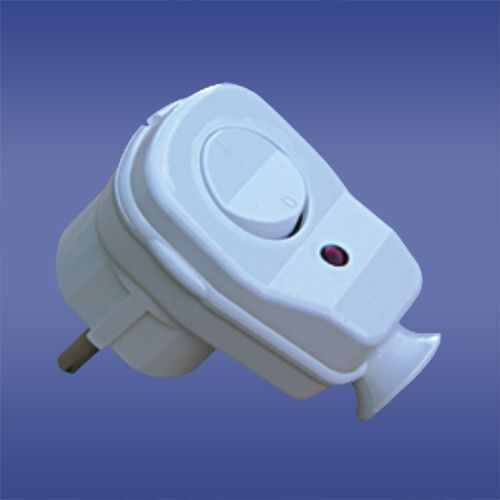 Elektro Plast Schuko Stecker Bipolar Ecke mit Schalter Weiß
