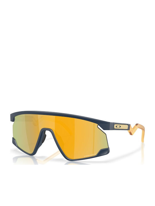 Oakley Bxtr Unisex Sonnenbrillen mit Horn umran...