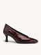 Bordeauxfarbene Pumps aus Lackleder mit Kitten-Heel-Absatz und spitzer Zehenpartie