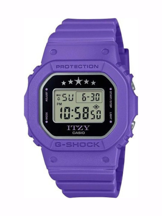 Casio Дигитален Мъжки Часовник На Батерия с Лилава Каучукова Каишка Casio Дигитален Мъжки Часовник На Батерия с Лилава Каучукова Каишка